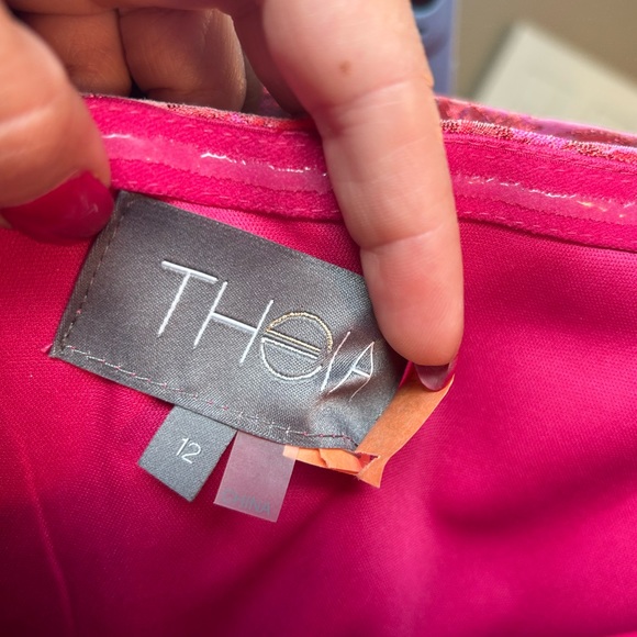 Patterned formal dress - Picture 5 of 6